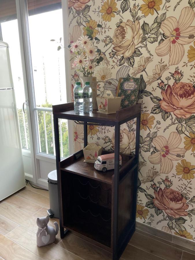 Rose Blossom Apartment In Paris Ванв Екстериор снимка