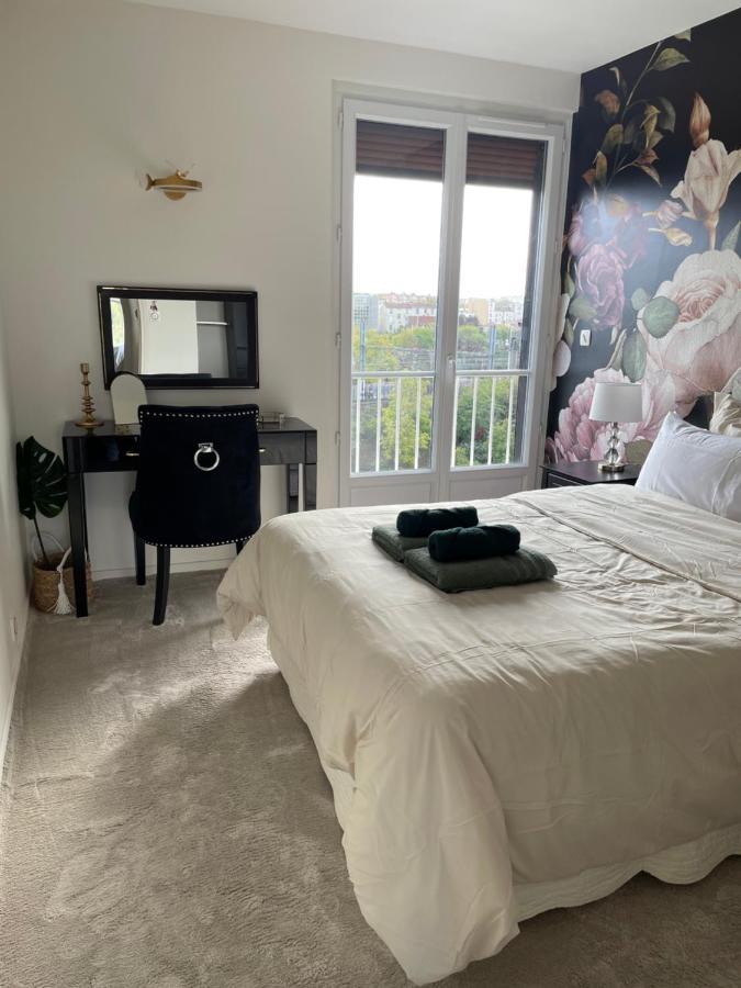 Rose Blossom Apartment In Paris Ванв Екстериор снимка